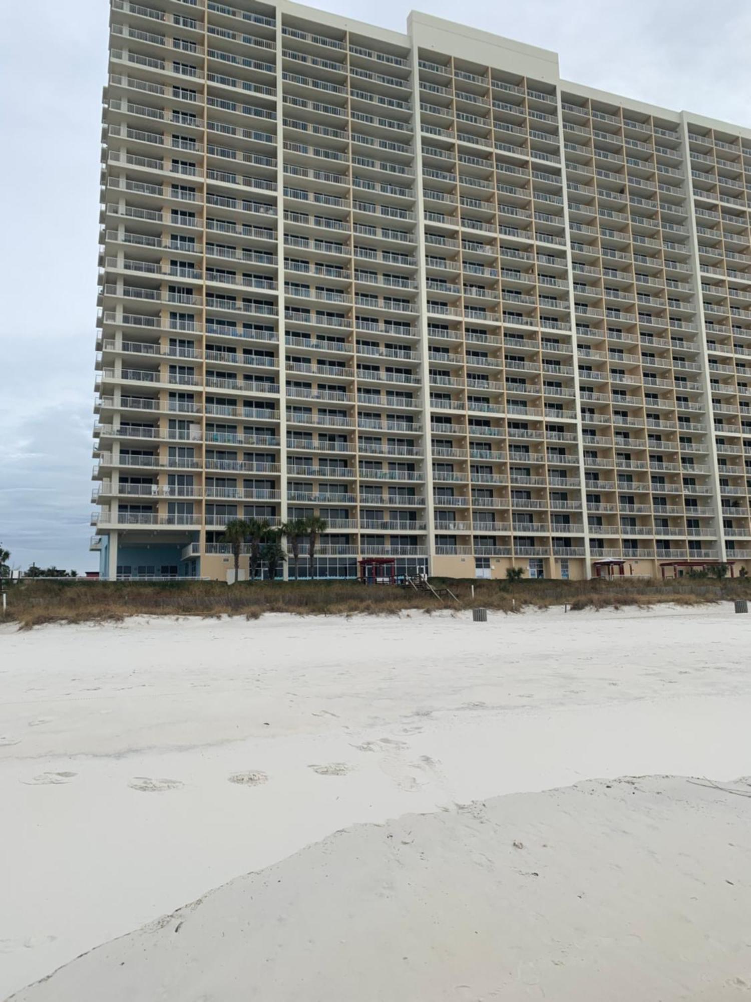 Majestic Towers 905